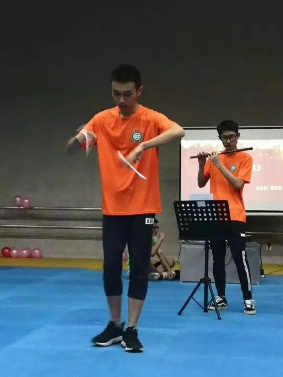 “”